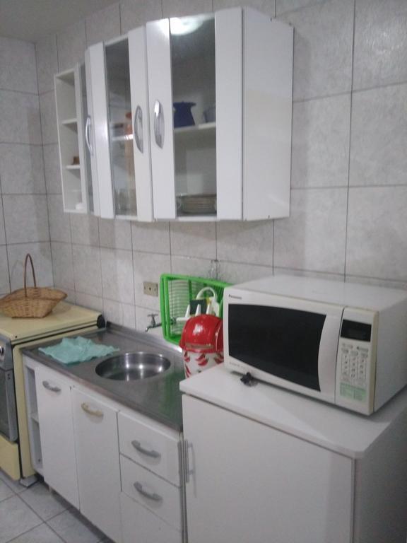 Kitinete Em Matinhos Com Piscina Vila Exterior foto