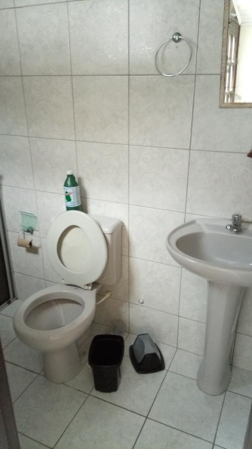 Kitinete Em Matinhos Com Piscina Vila Exterior foto